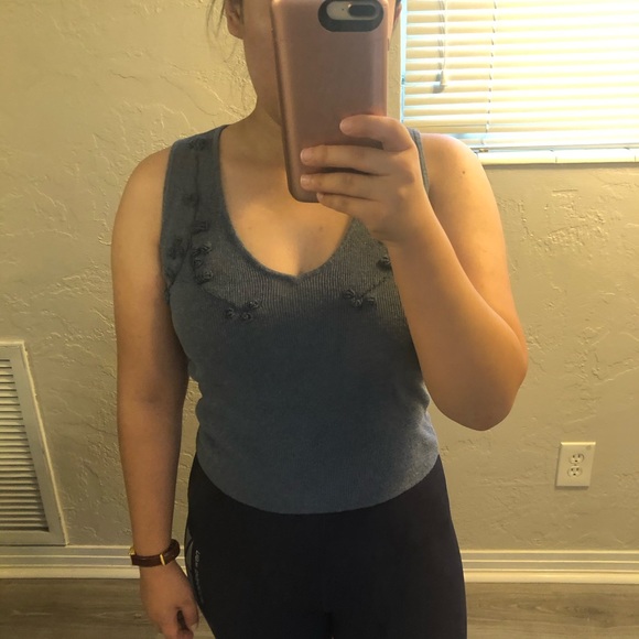 2 for $10 Women’s floral Tank top - Picture 4 of 4